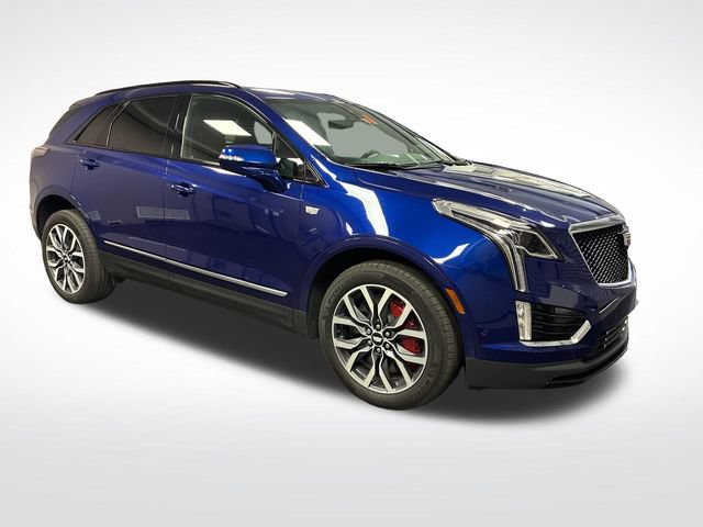Certified 2024 Cadillac XT5 Sportv w/ Platinum Package AWD/4WD image 7