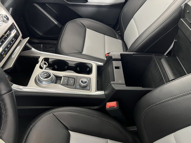 Used 2023 Ford Explorer XLT w/ XLT Sport Appearance Package image 28