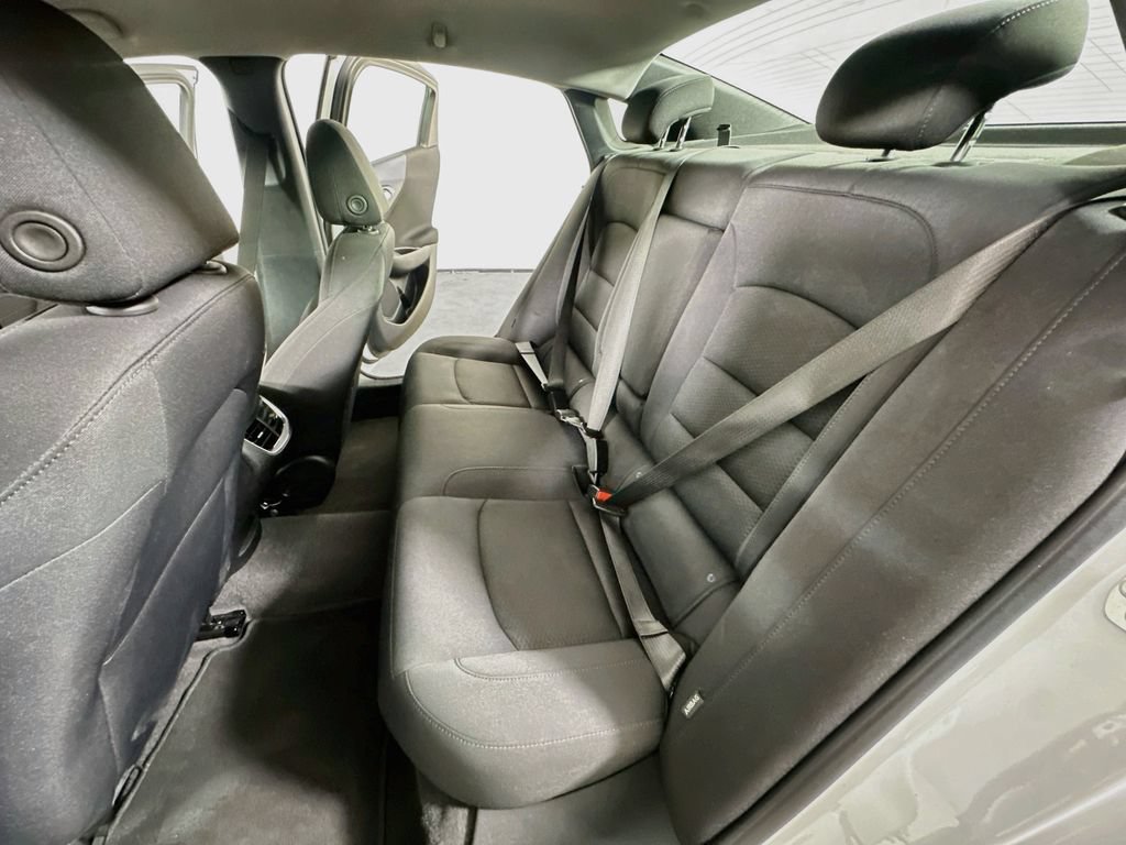Used 2025 Chevrolet Malibu LT FWD image 14