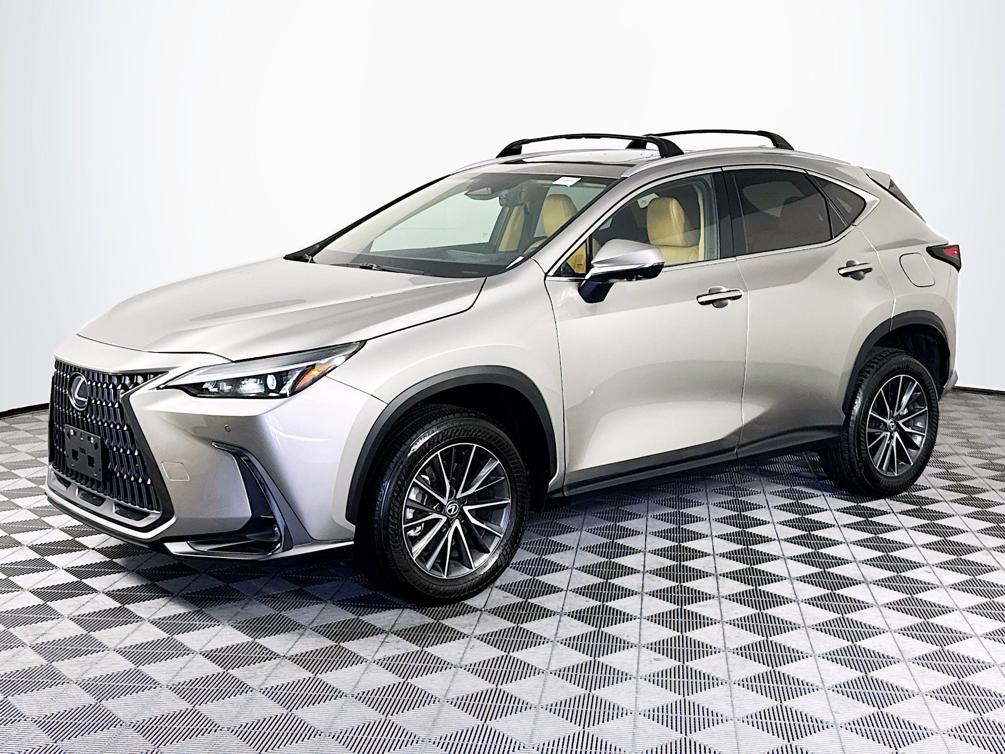 Used 2024 Lexus NX 350 AWD w/ Vision Package image 4