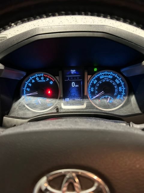 Used 2020 Toyota Tacoma SR5 AWD/4WD image 10
