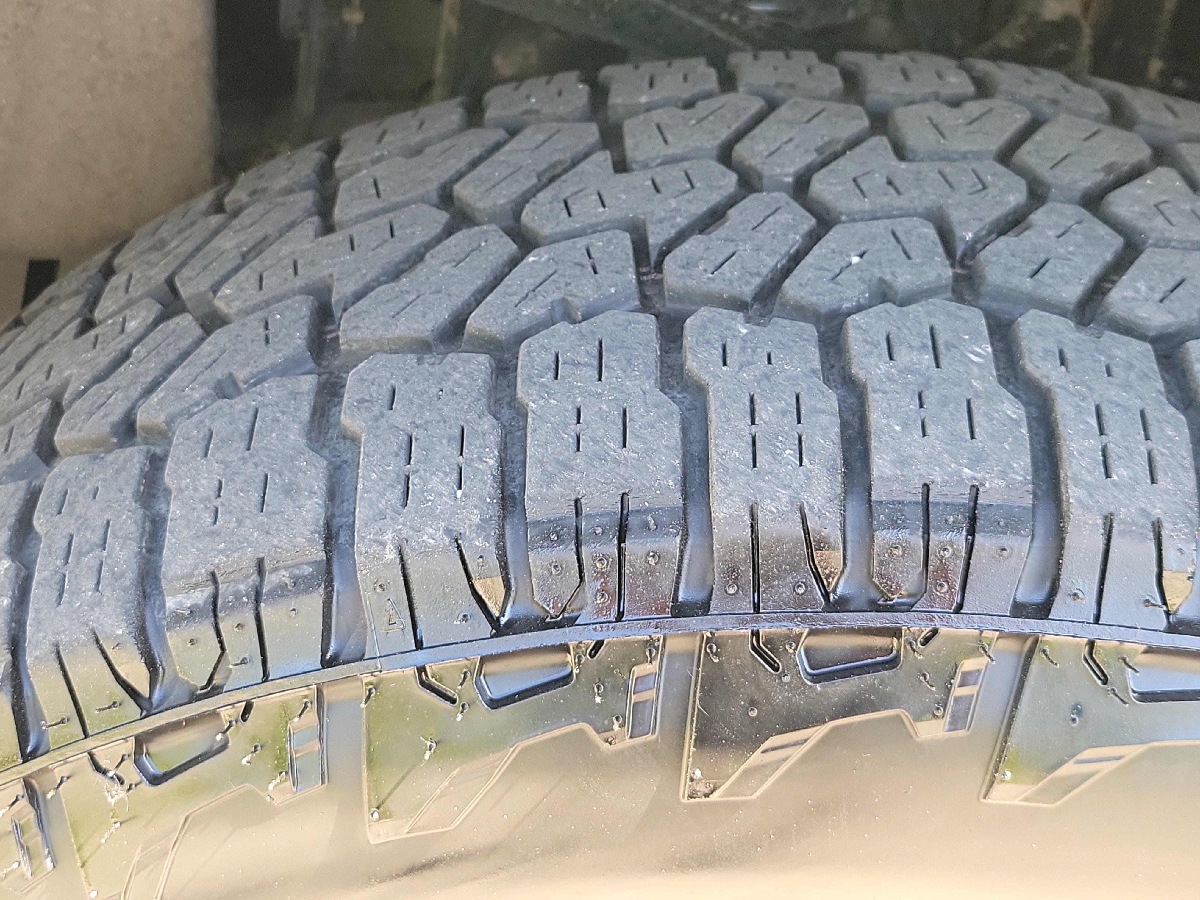 Used 2023 Ford F150 Lightning Lariat AWD/4WD image 13
