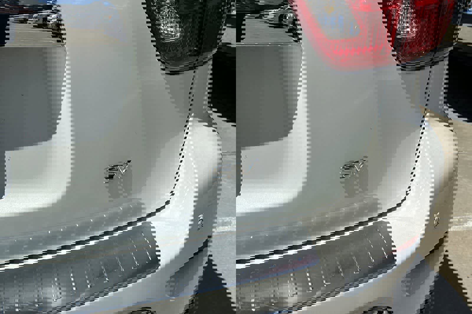 Used 2017 Nissan Pathfinder SV w/ Cargo Package image 13