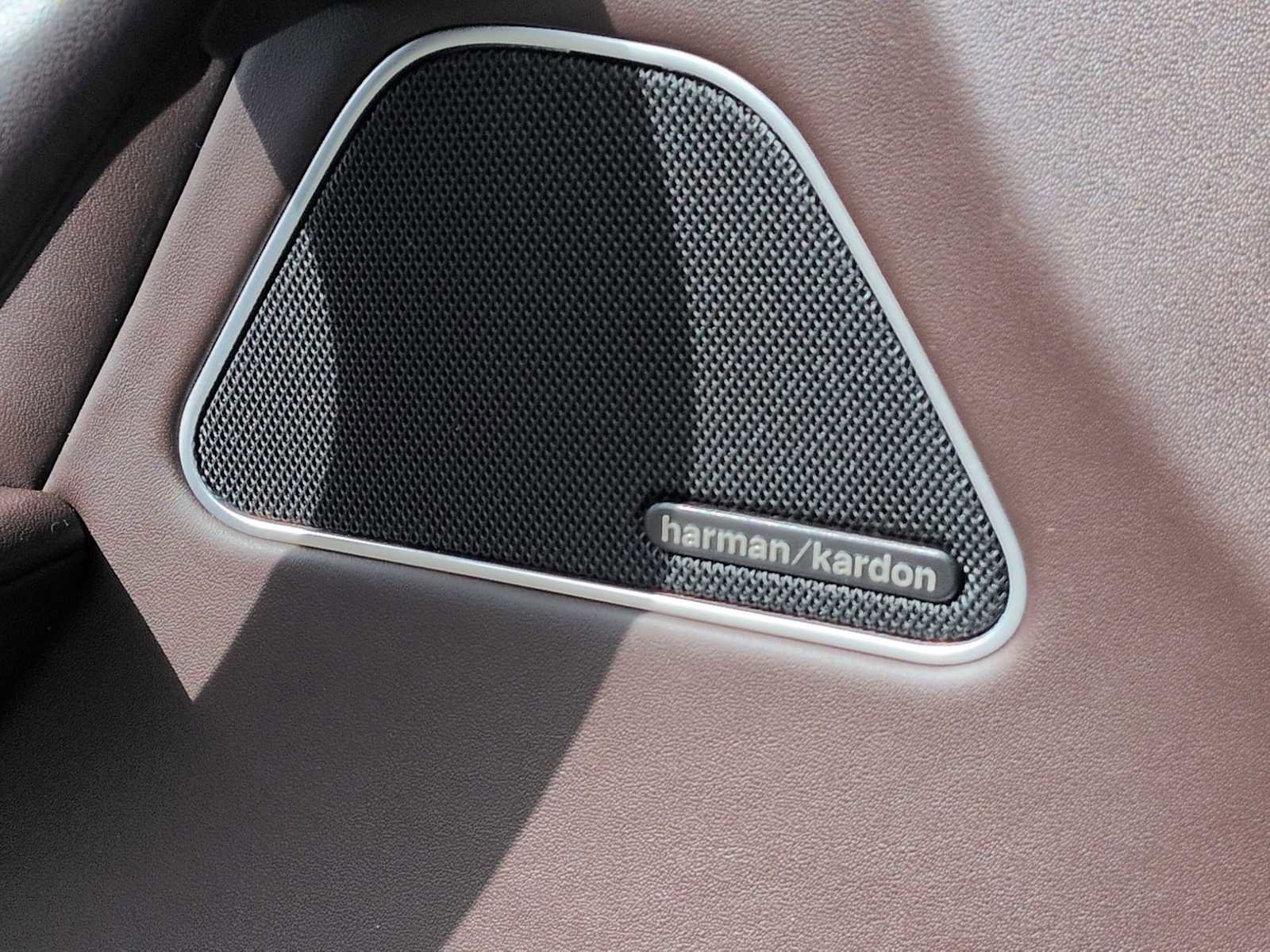 Used 2019 Maserati Levante S GranLusso image 32