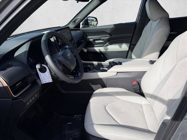 New 2026 Toyota Grand Highlander AWD Hybrid image 10