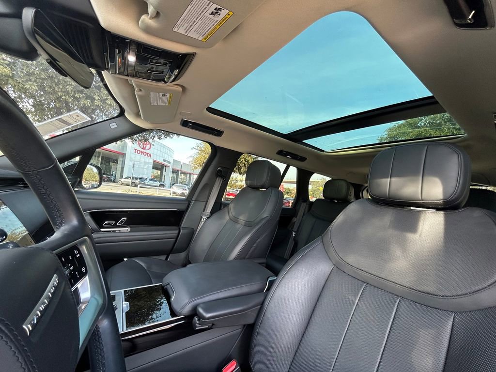 Used 2023 Land Rover Range Rover SE AWD/4WD image 12