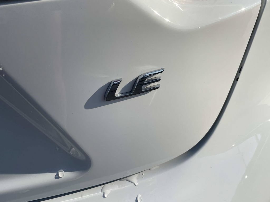 Used 2024 Toyota Corolla LE FWD image 12