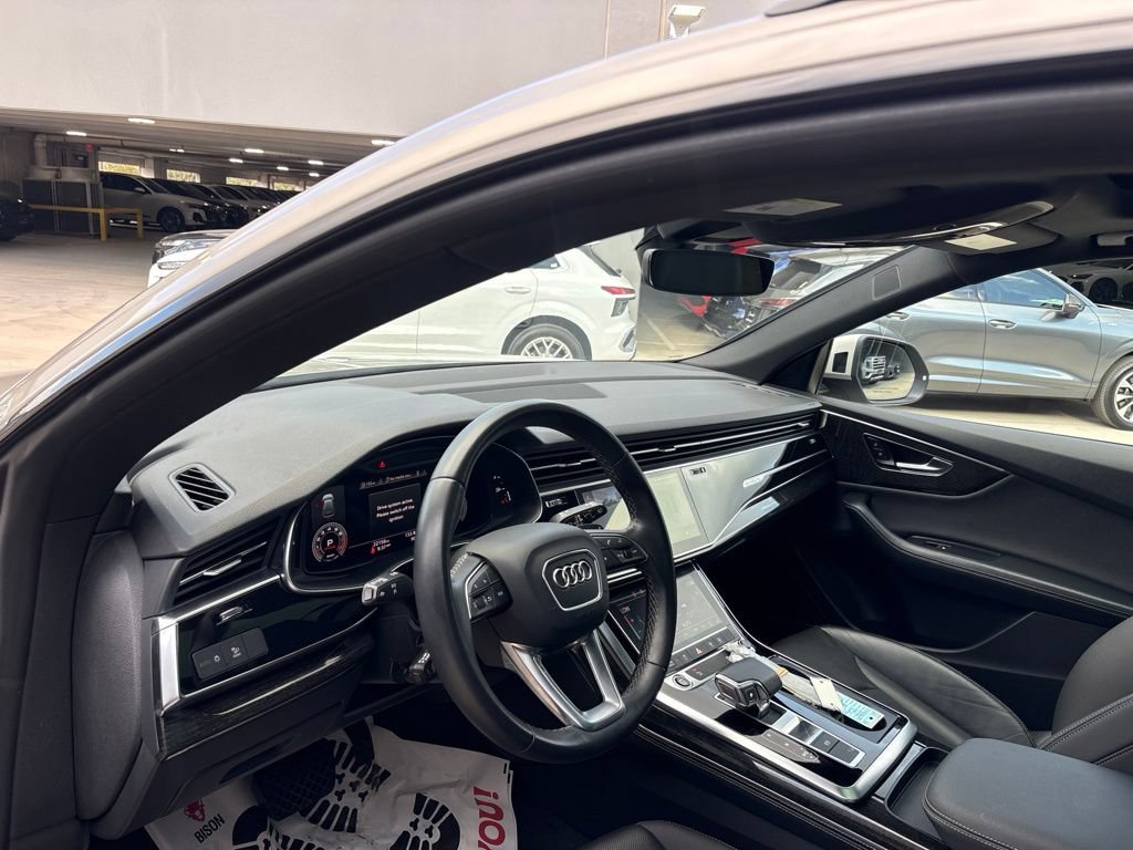 Used 2022 Audi Q8 Premium Plus w/ Premium Plus Package AWD/4WD image 12