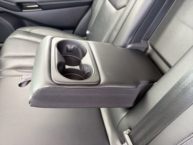Used 2020 Ford Edge Titanium w/ Cargo Accessory Package FWD image 28