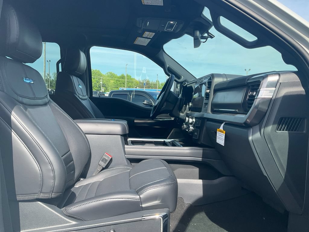 New 2026 Ford F250 Platinum AWD/4WD image 12