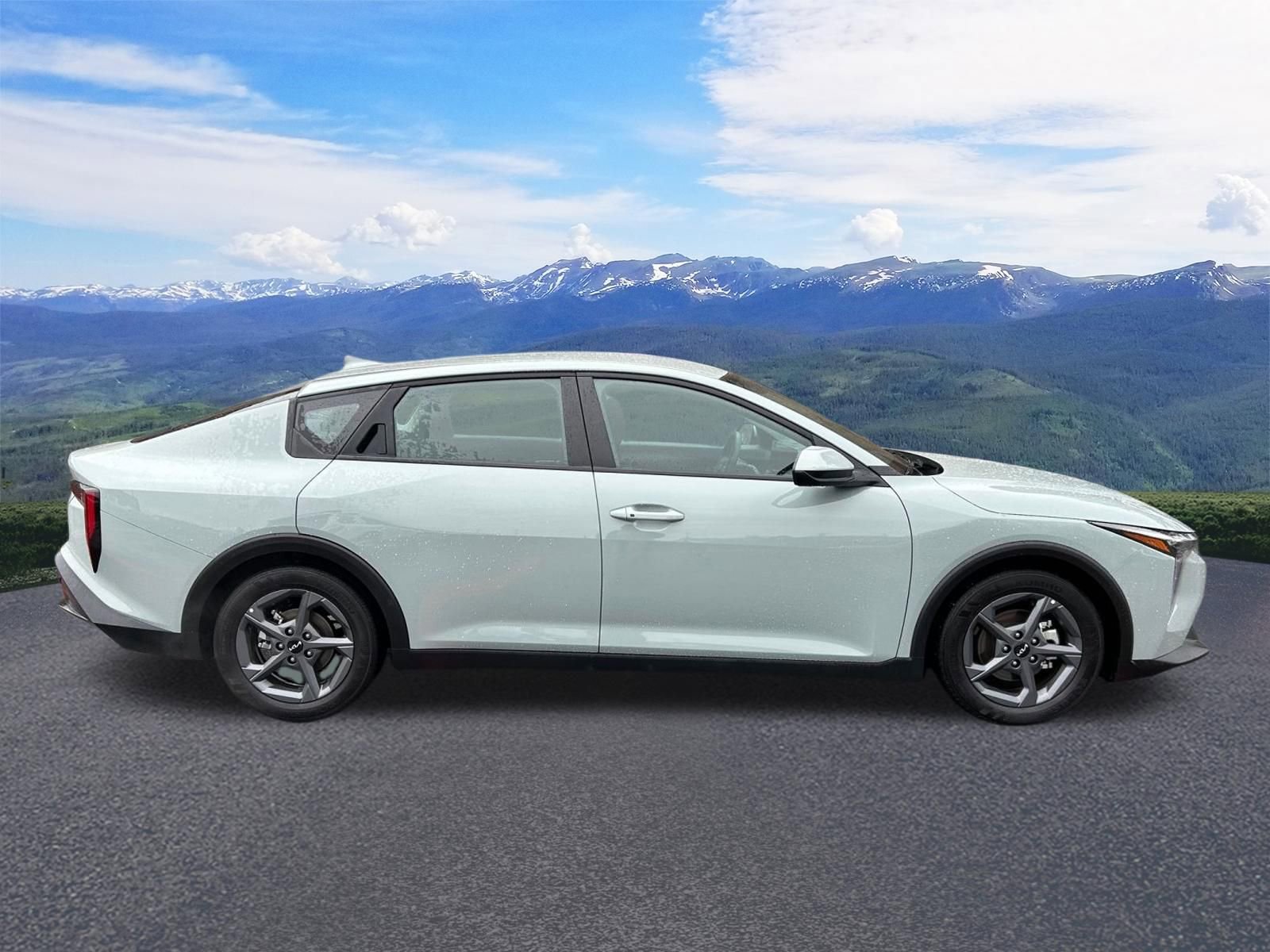 Used 2025 Kia K4 LXS FWD image 7