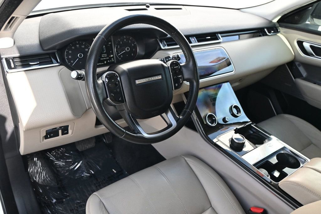 Used 2018 Land Rover Range Rover Velar S image 9