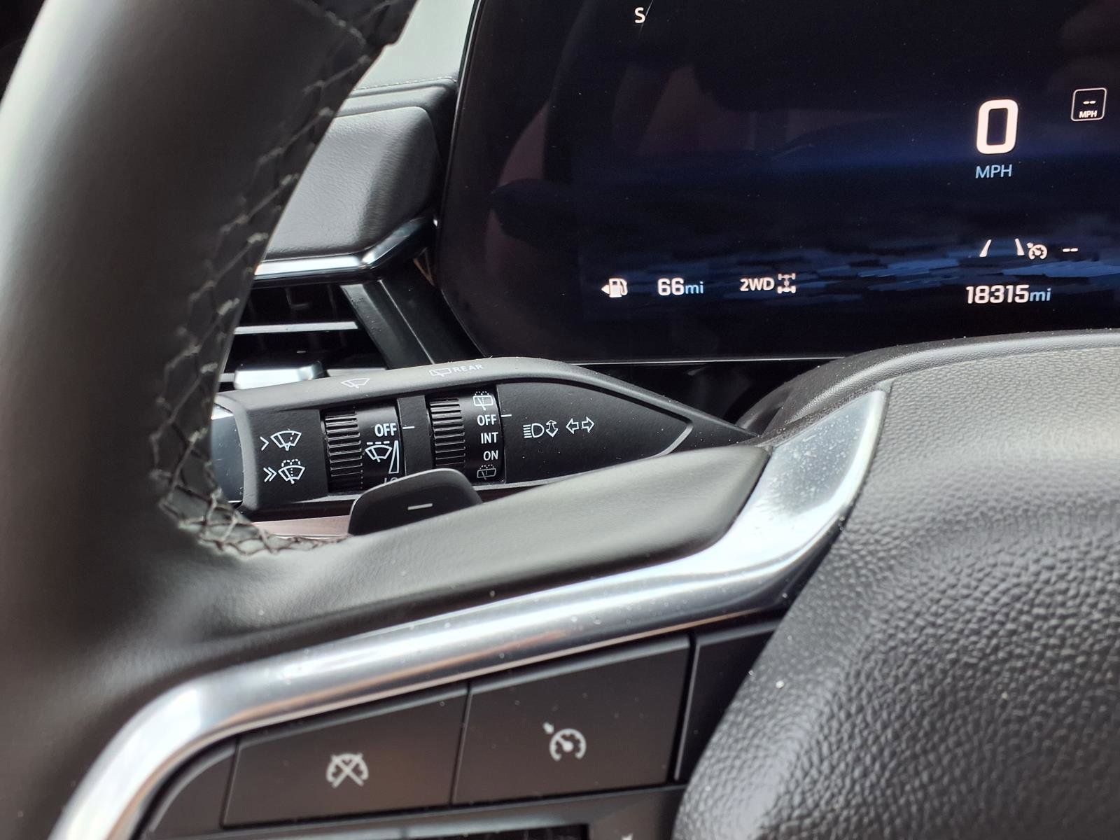 Used 2025 Chevrolet Tahoe LT AWD/4WD image 13