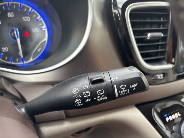 Used 2018 Chrysler Pacifica Touring-L Plus w/ Advanced Safetytec Group image 24