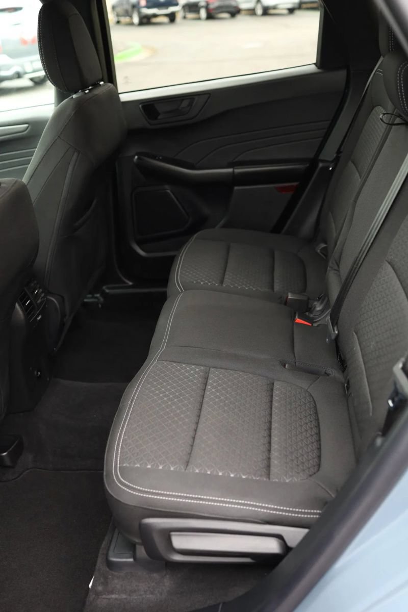 Used 2025 Ford Escape Active w/ Cold Weather Package AWD/4WD image 33