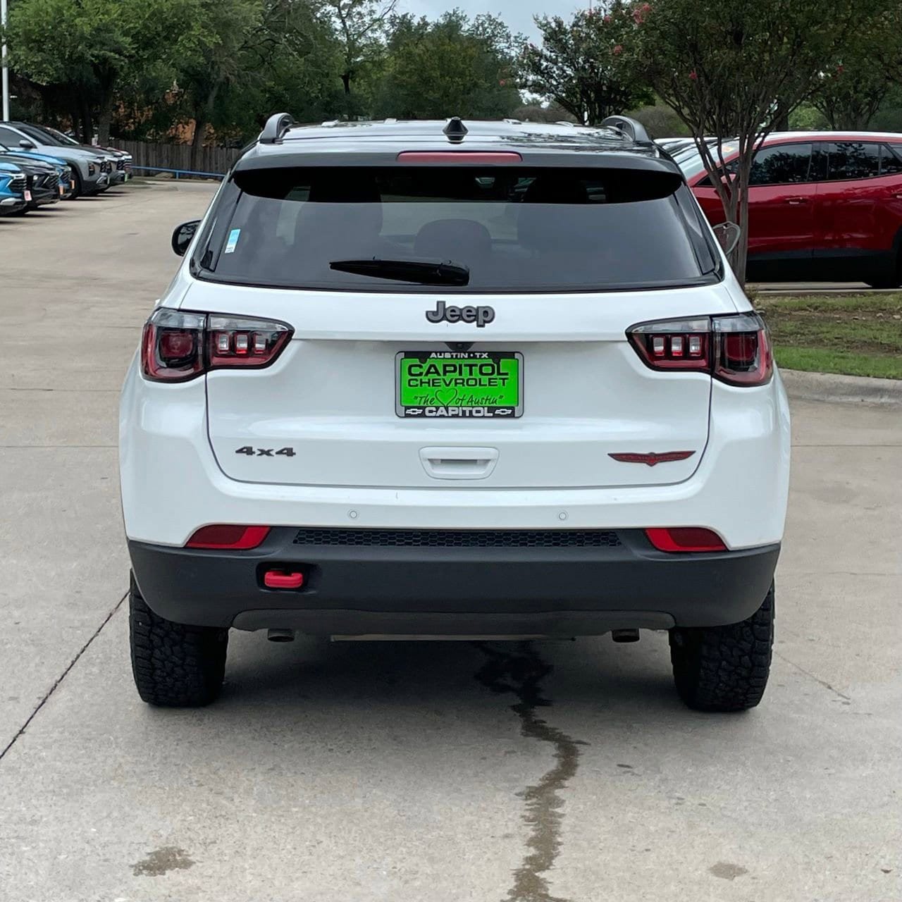 Used 2025 Jeep Compass Trailhawk AWD/4WD image 5