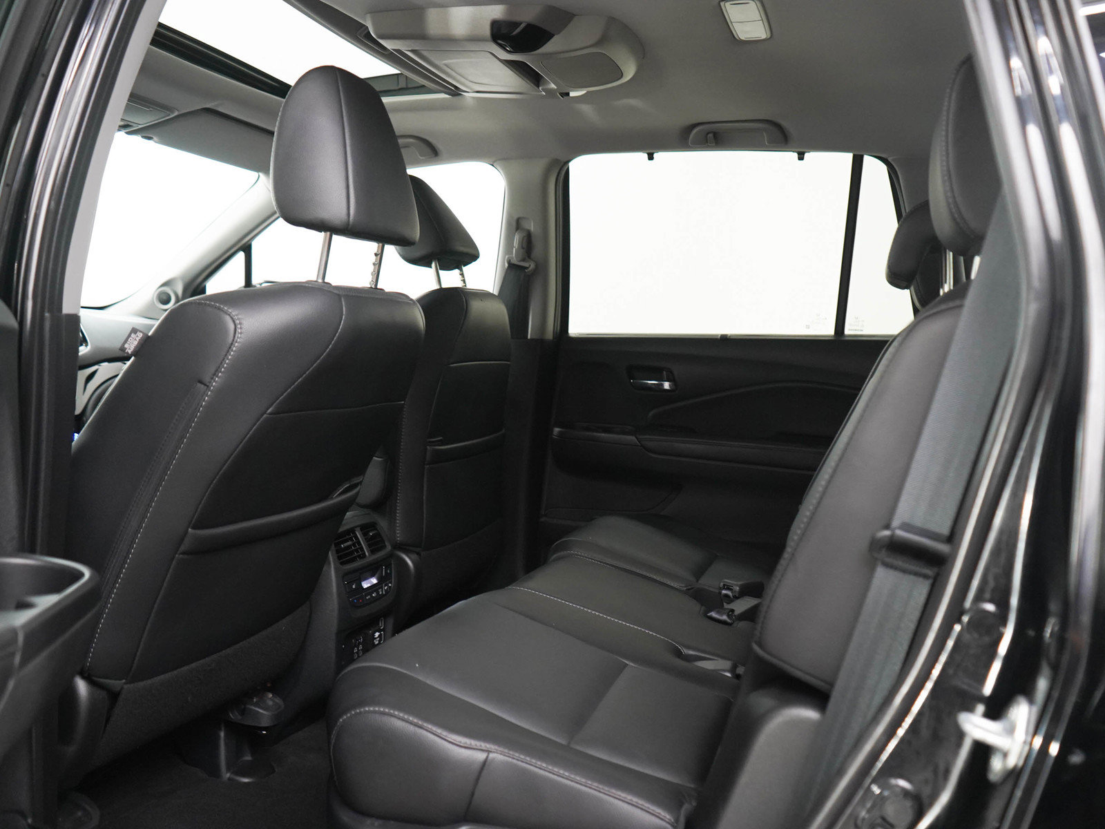 Used 2021 Honda Pilot Touring image 19