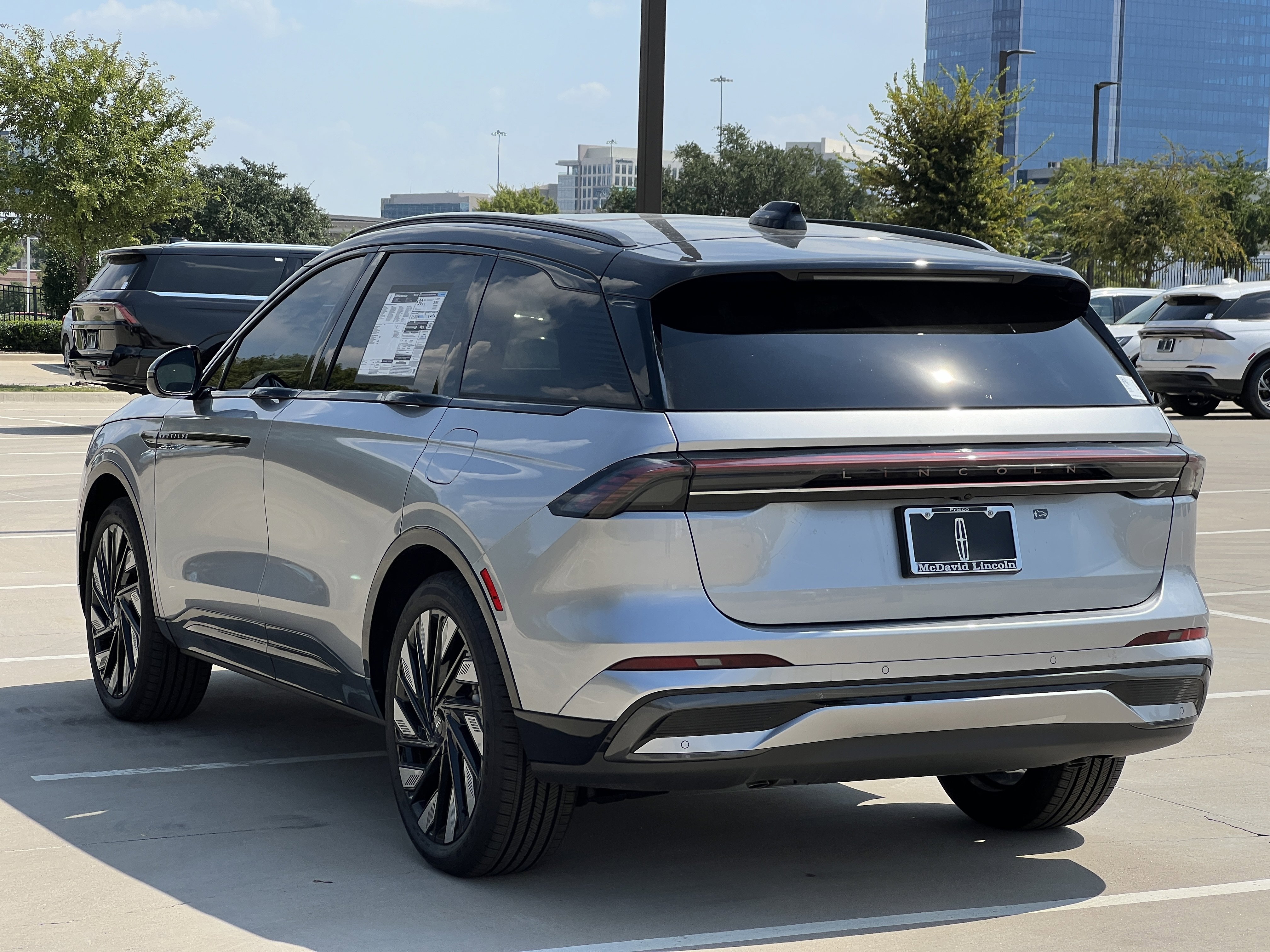 New 2025 Lincoln Nautilus Reserve w/ Jet Appearance Package image 7