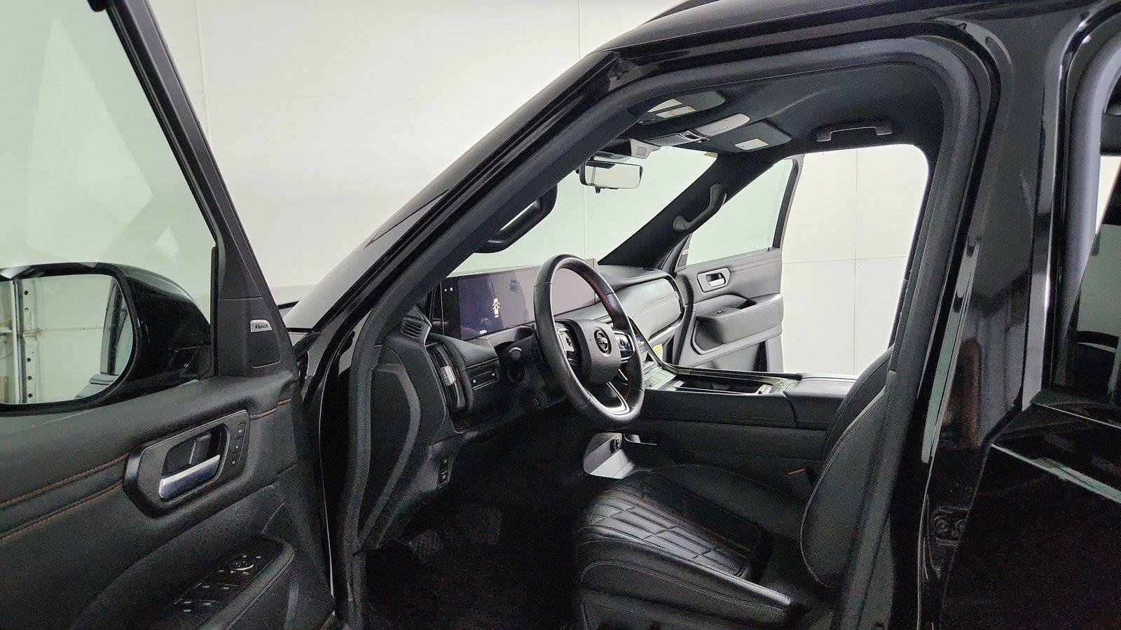 Certified 2025 Nissan Armada PRO-4X AWD/4WD image 16