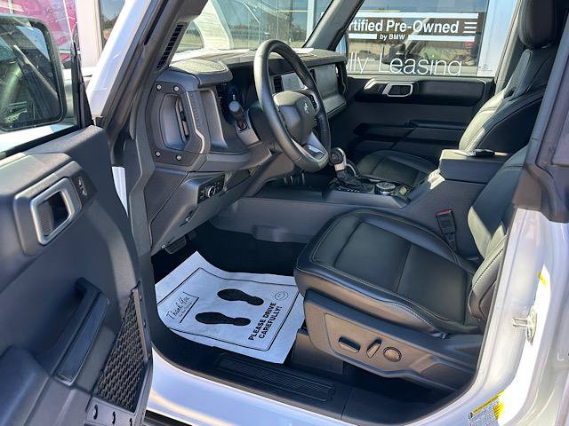 Used 2025 Ford Bronco Badlands AWD/4WD image 14