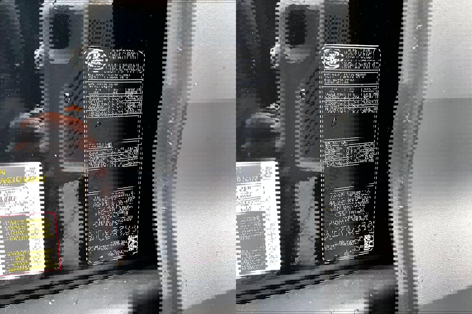 Used 2024 Land Rover Defender 110 S image 37