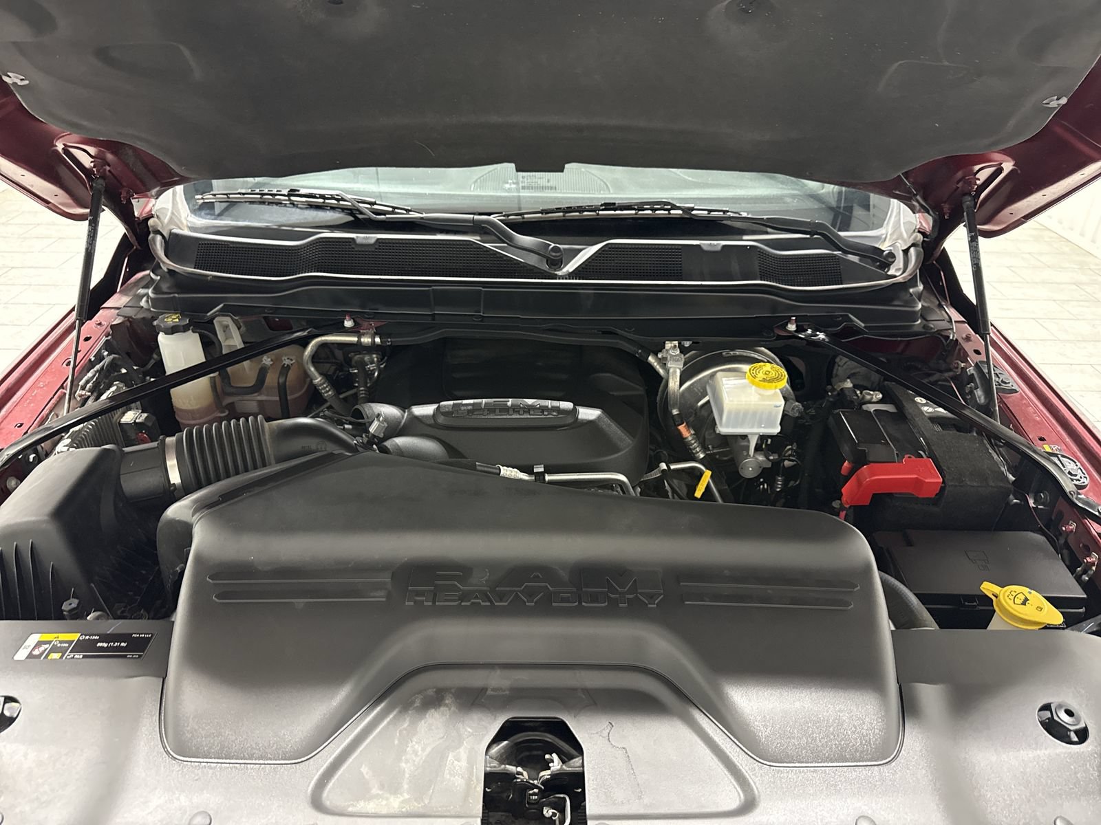Used 2024 RAM 2500 Tradesman w/ Chrome Appearance Group AWD/4WD image 31