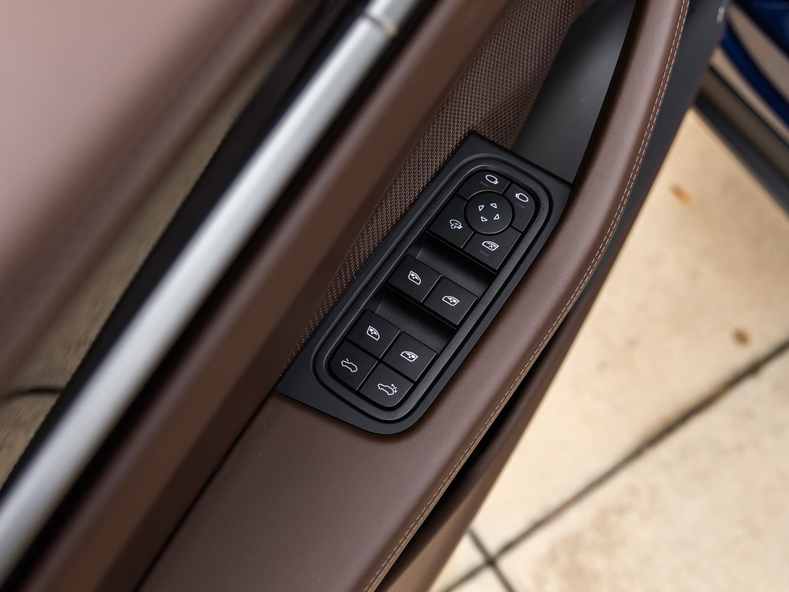 New 2026 Porsche Macan 4 Electric AWD/4WD image 23