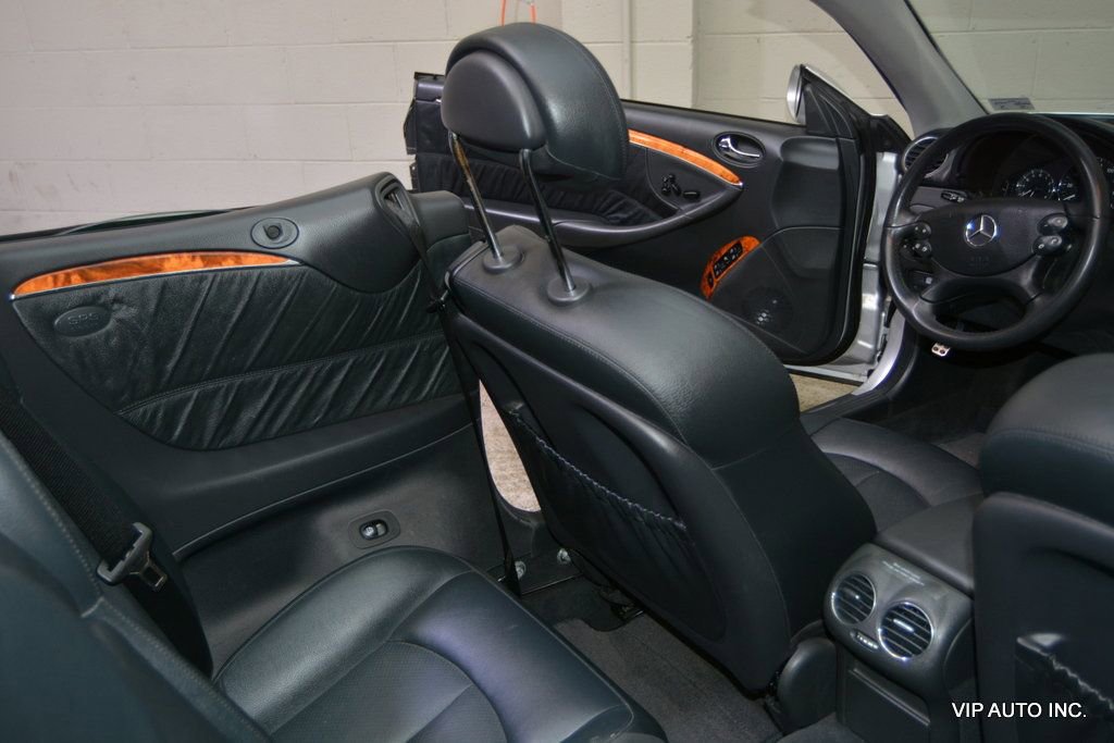 Used 2005 Mercedes-Benz CLK 320 Cabriolet image 23