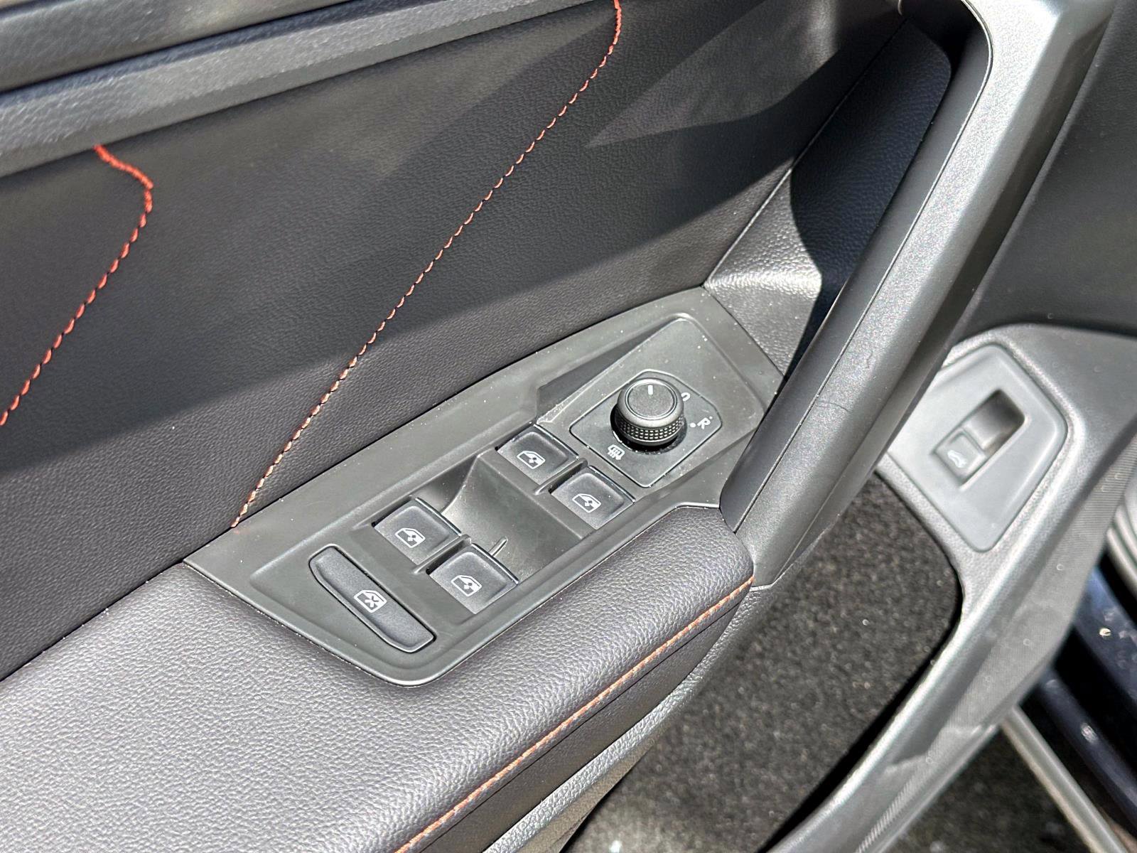 Used 2024 Volkswagen Tiguan Wolfsburg Edition image 17