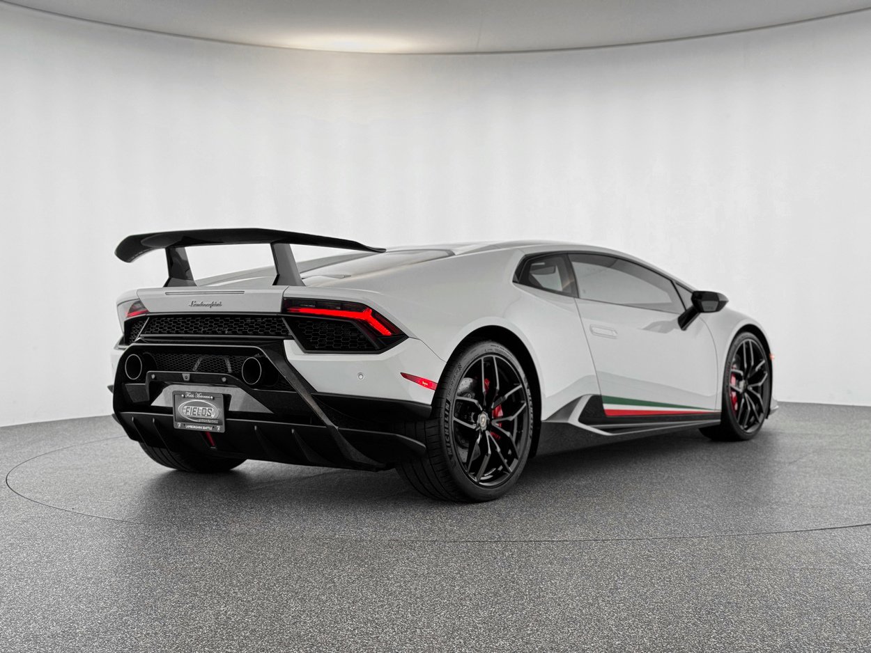 Used 2018 Lamborghini Huracan Performante image 6