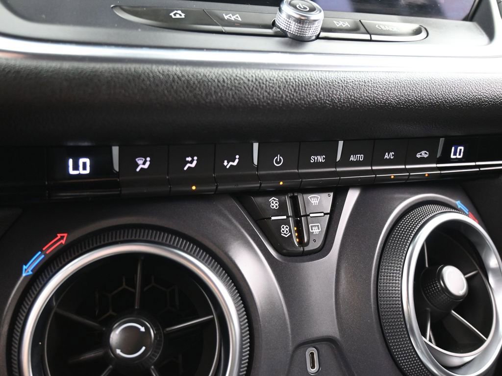 Certified 2023 Chevrolet Blazer LT w/ Driver Confidence Package image 23