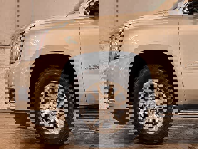 Used 2017 GMC Yukon SLE image 14