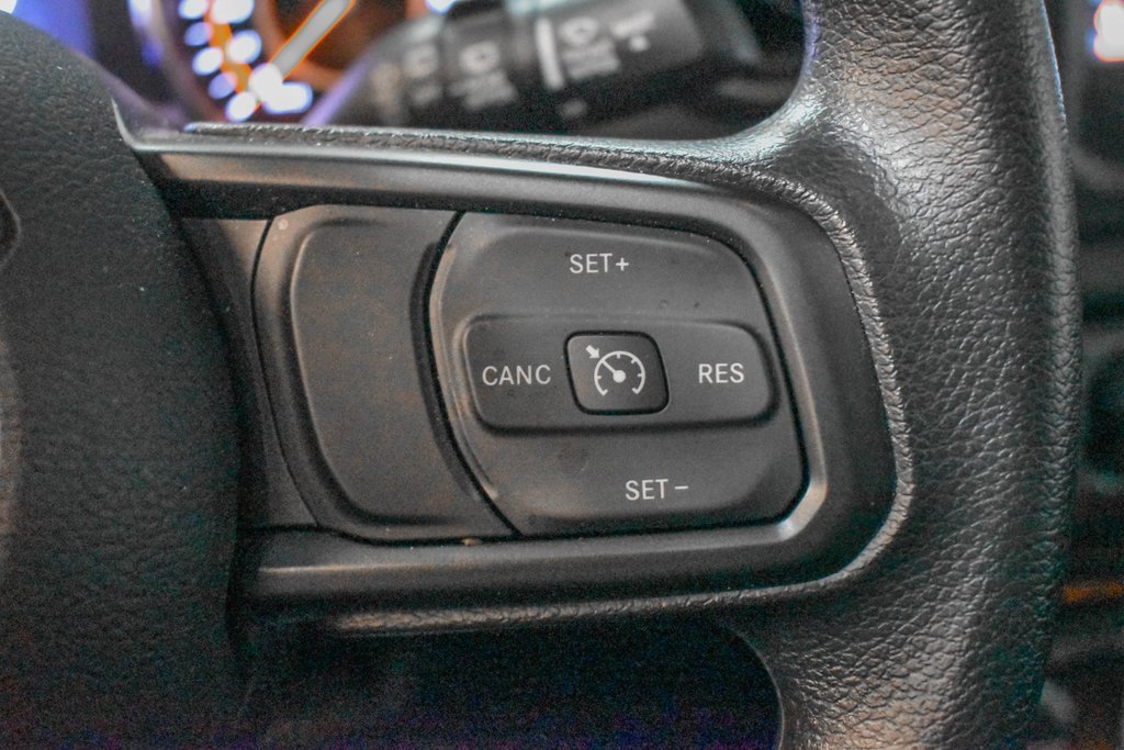 Used 2022 Jeep Wrangler Willys image 13