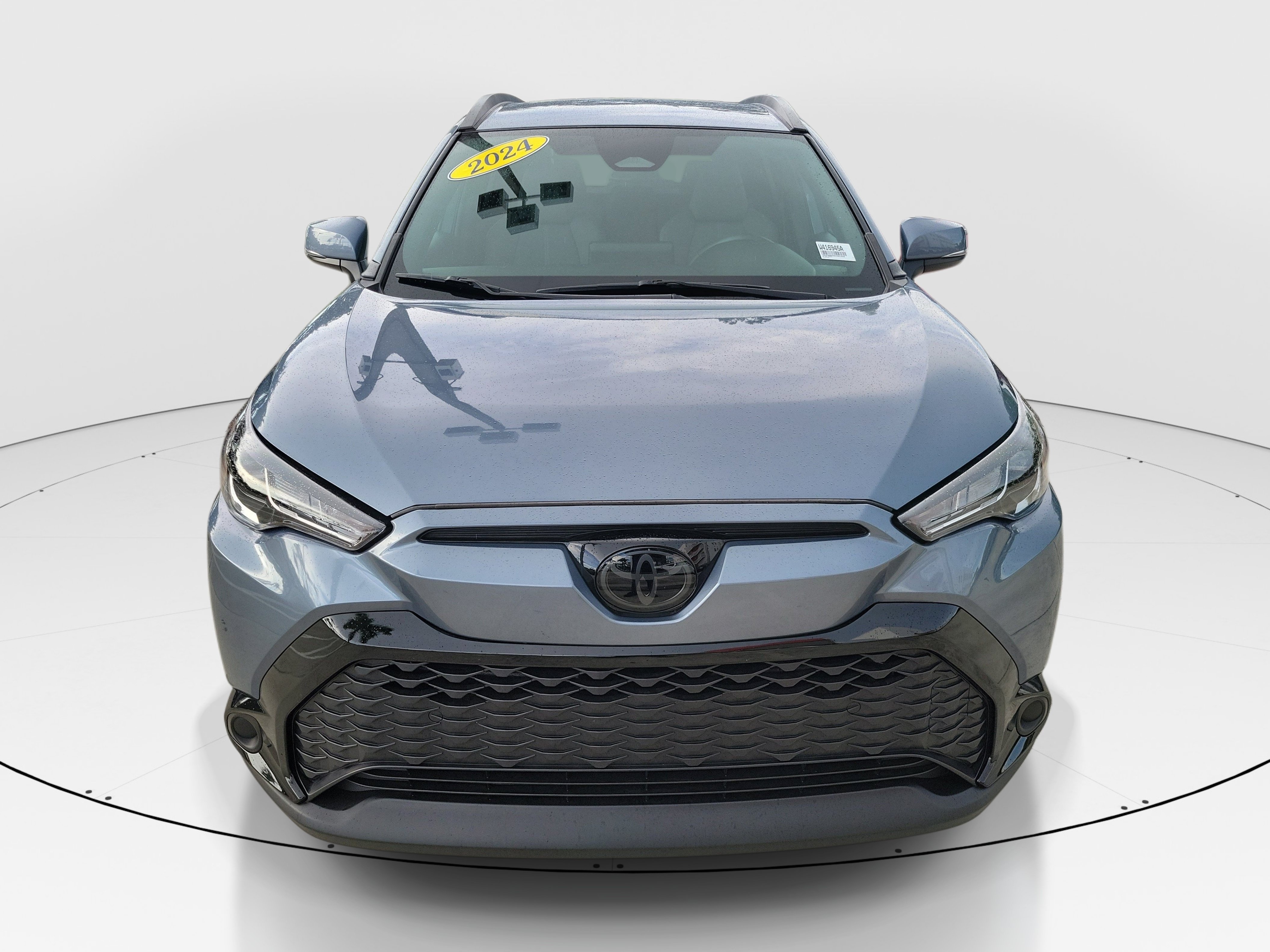 Certified 2024 Toyota Corolla Cross AWD Hybrid image 2