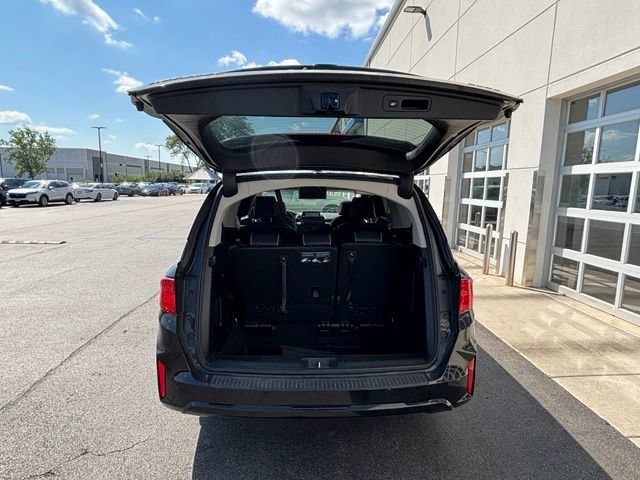 Used 2025 Honda Odyssey Elite image 8