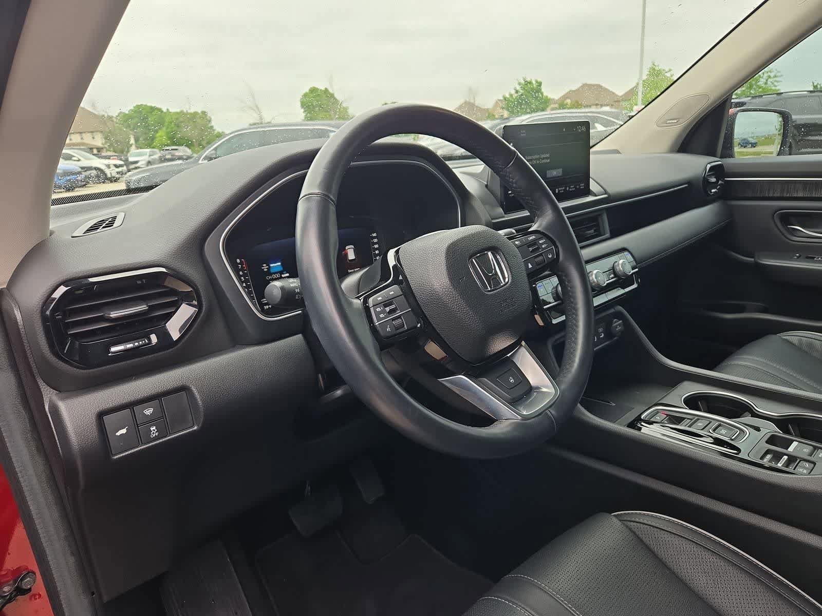 Used 2024 Honda Pilot Elite image 2
