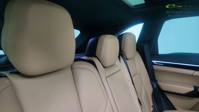 Used 2016 Porsche Cayenne AWD/4WD image 25