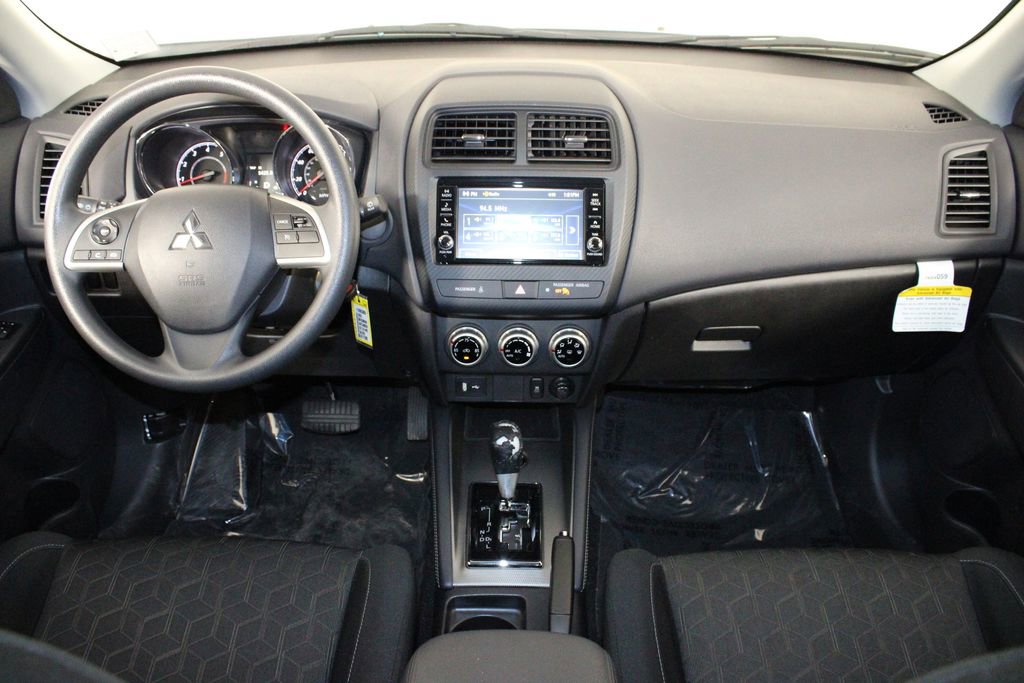 Used 2025 Mitsubishi Outlander Sport ES image 27
