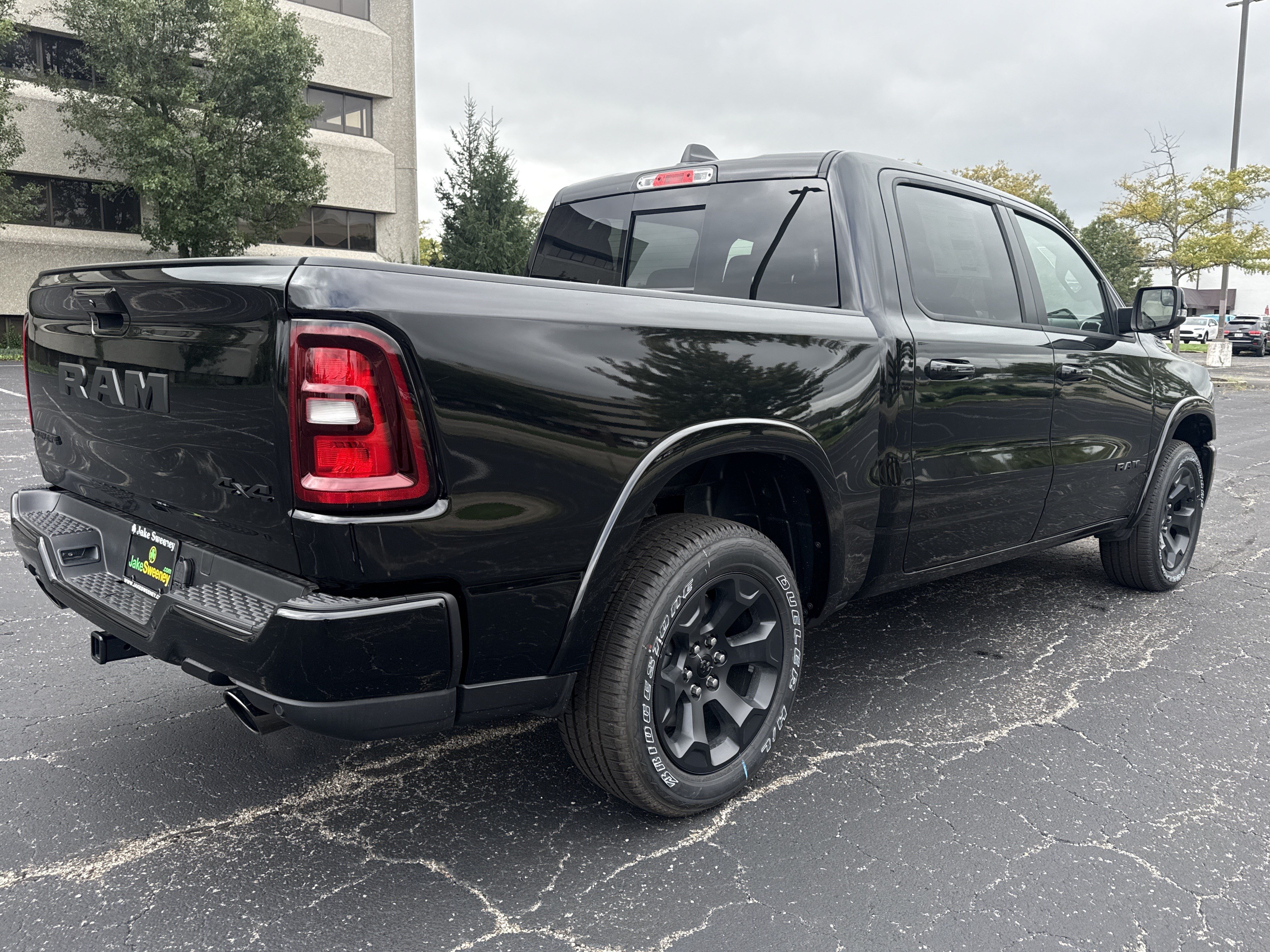 New 2026 RAM 1500 Big Horn AWD/4WD image 10