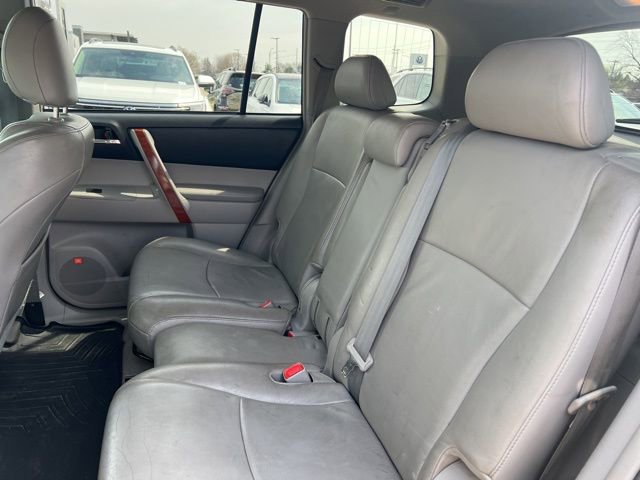 Used 2010 Toyota Highlander Limited image 8