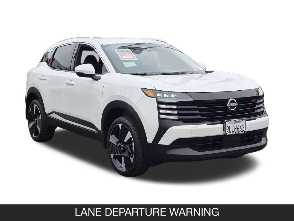 Certified 2025 Nissan Kicks SR FWD image 2
