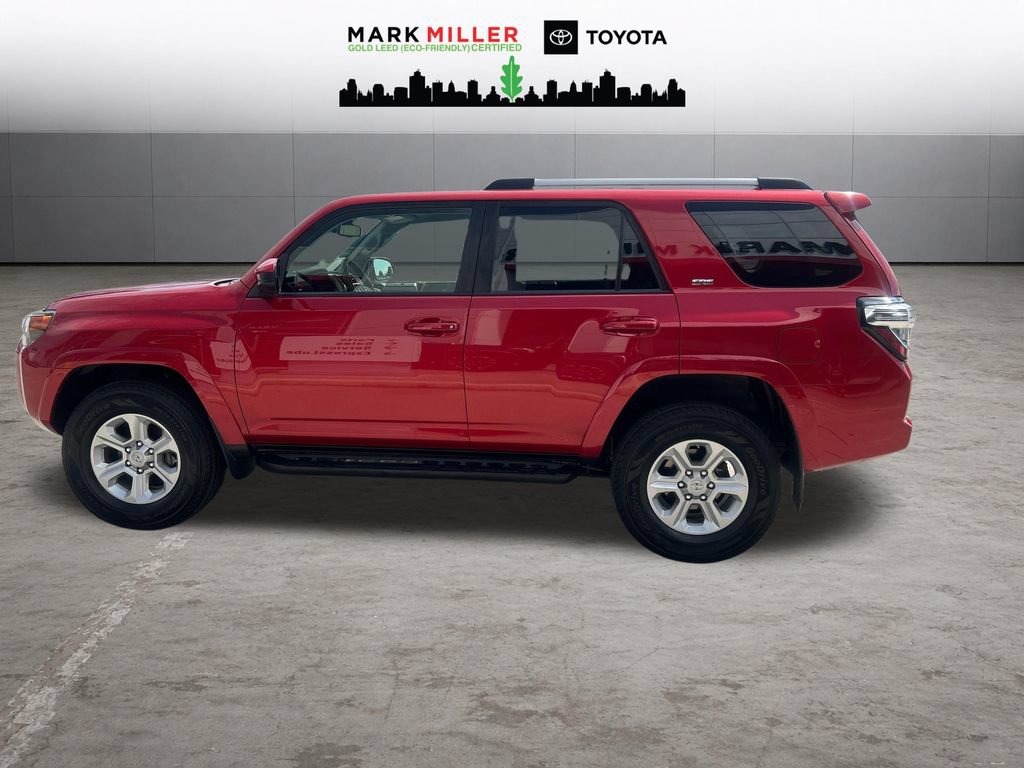 Certified 2021 Toyota 4Runner SR5 AWD/4WD image 2
