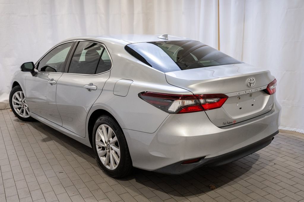 Used 2021 Toyota Camry LE image 4