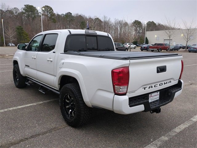 Used 2016 Toyota Tacoma SR5 w/ SR5 Appearance Package (SN) image 6