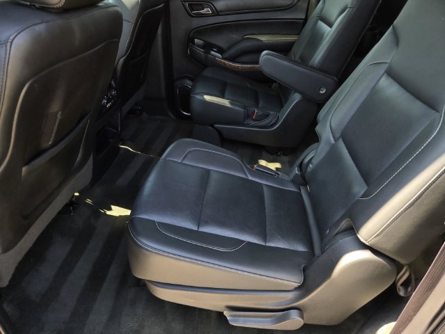 Used 2015 Chevrolet Suburban LTZ RWD image 14