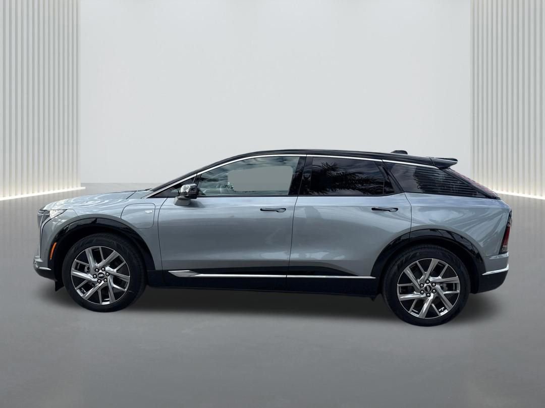 New 2026 Cadillac Optiq Luxury 1 image 8