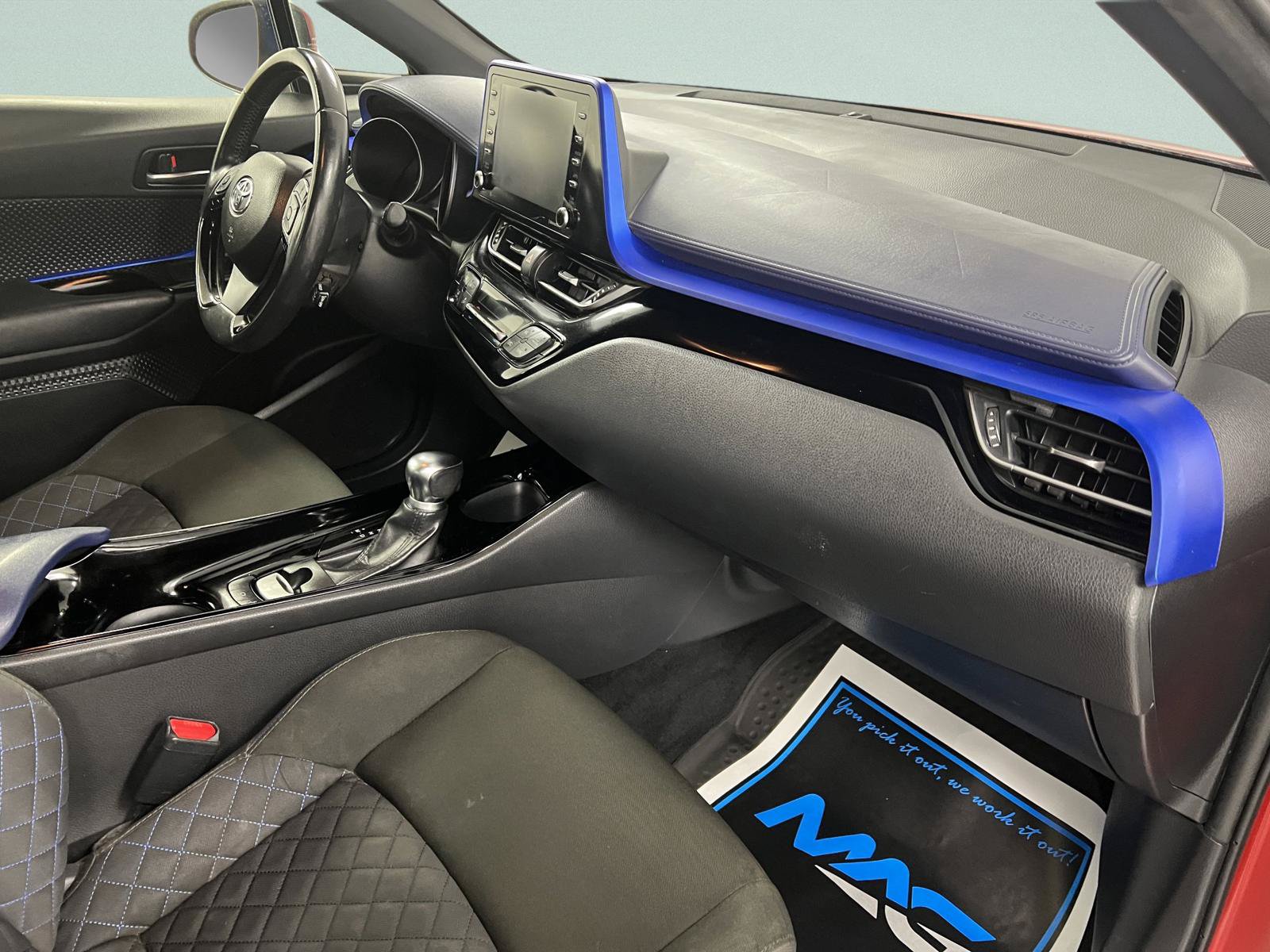 Used 2021 Toyota C-HR XLE FWD image 36