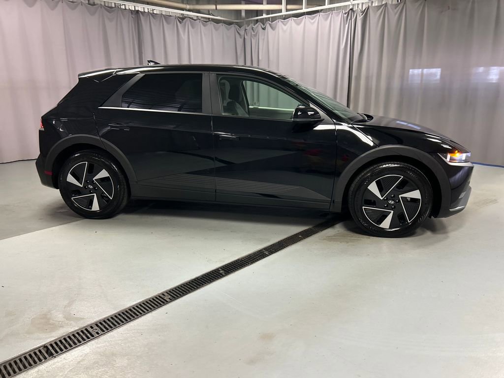 Used 2025 Hyundai Ioniq 5 SE image 8