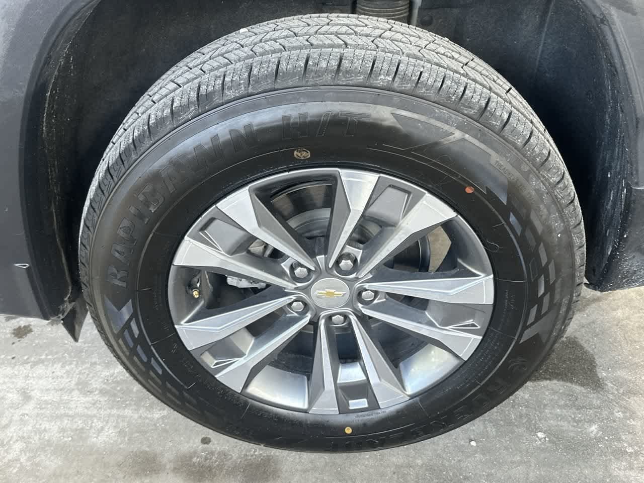 Used 2025 Chevrolet Equinox LT w/ Convenience Package II FWD image 11