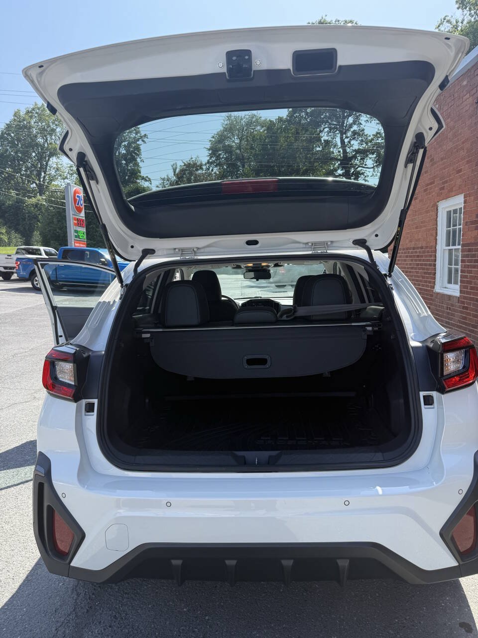 Used 2024 Subaru Crosstrek 2.5i Limited AWD/4WD image 15